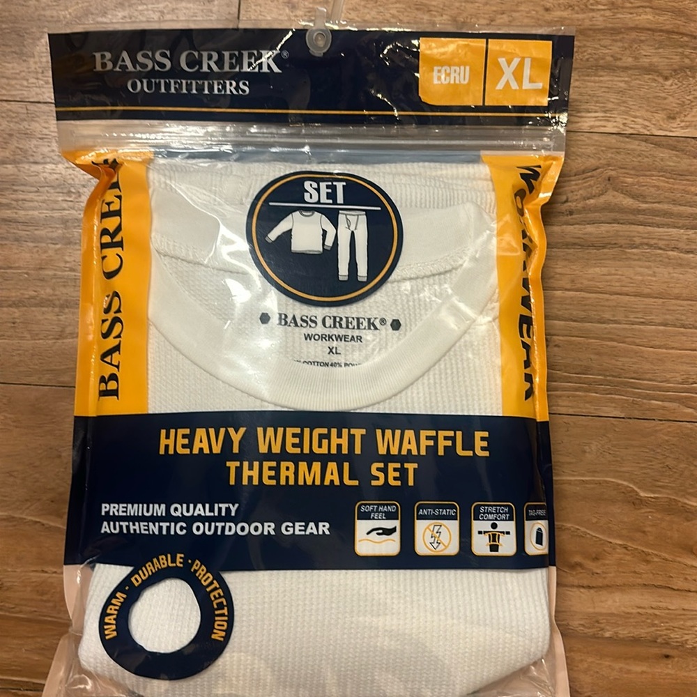Bass Creek Outfitters Thermal Set